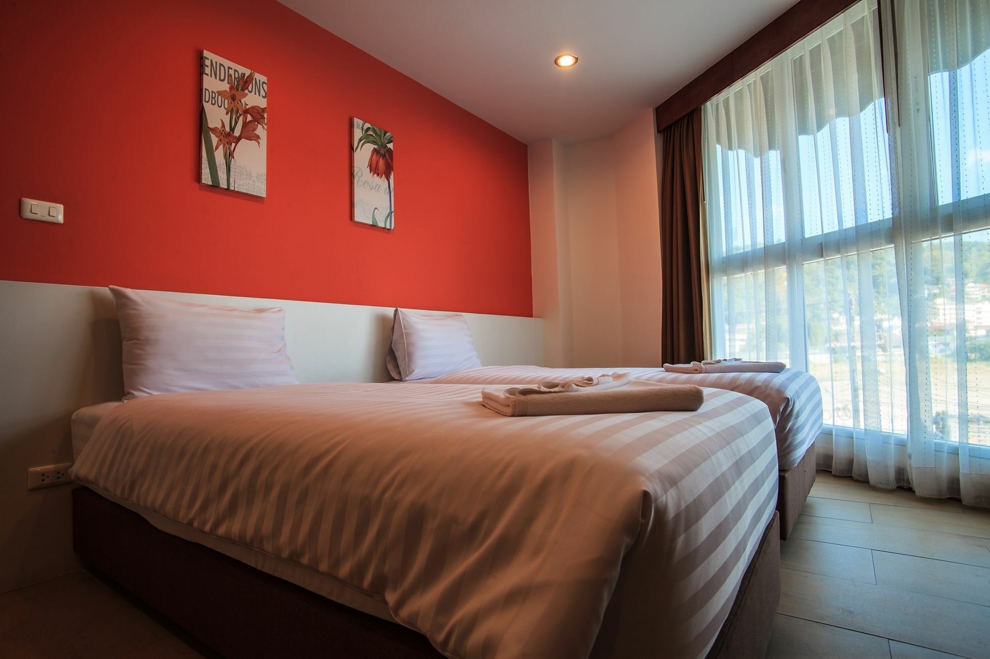 Paksaa Boutique Hotel Patong Ngoại thất bức ảnh